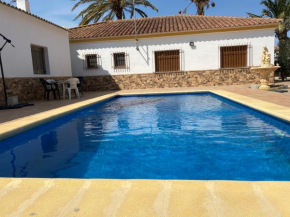 Chalet con piscina privada de 4 dormitorios Las Herrerias -cerca de Vera Playa-